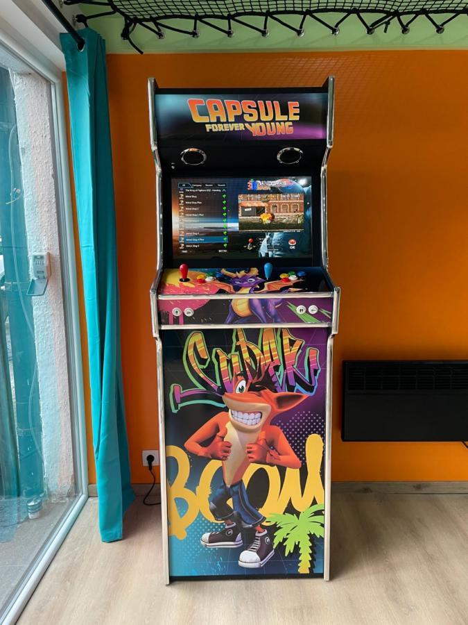 Capsule Forever Young - Jacuzzi - Sauna - Billard - Arcade De Jeux - Netflix & Home Cinema - Ping Pong Hastiere-par-dela Exteriér fotografie