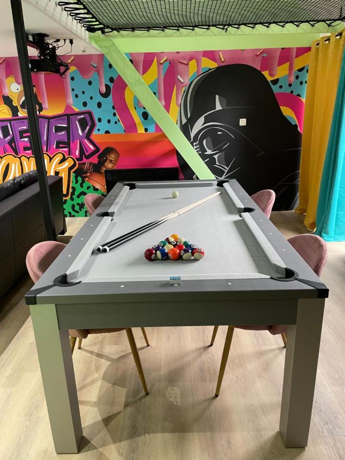 Capsule Forever Young - Jacuzzi - Sauna - Billard - Arcade De Jeux - Netflix & Home Cinema - Ping Pong Hastiere-par-dela Exteriér fotografie