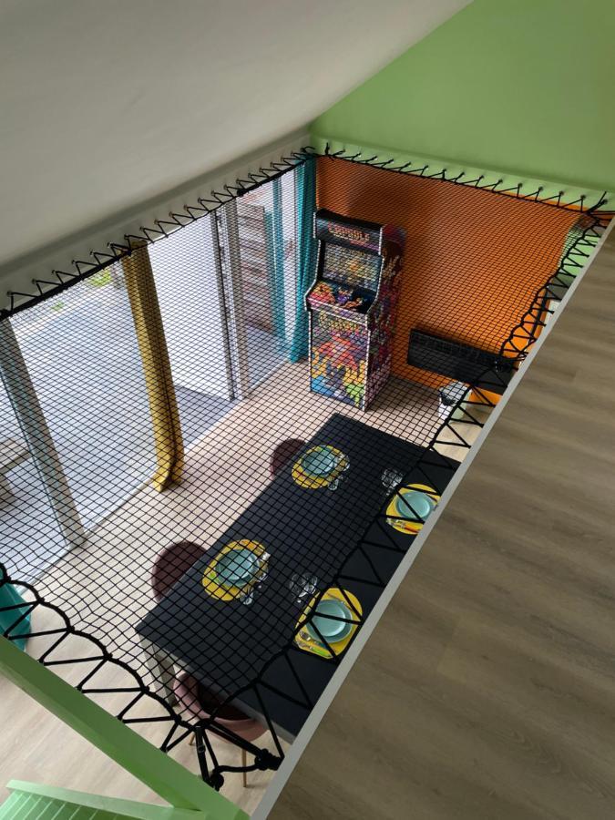 Capsule Forever Young - Jacuzzi - Sauna - Billard - Arcade De Jeux - Netflix & Home Cinema - Ping Pong Hastiere-par-dela Exteriér fotografie