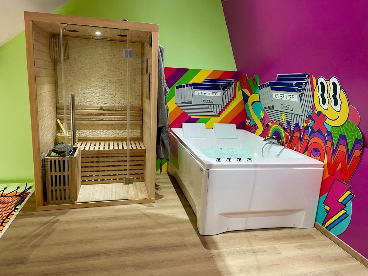 Capsule Forever Young - Jacuzzi - Sauna - Billard - Arcade De Jeux - Netflix & Home Cinema - Ping Pong Hastiere-par-dela Exteriér fotografie